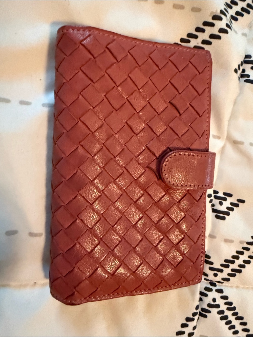 Bottega Veneta Woven Leather Wallet in Dusty Rose